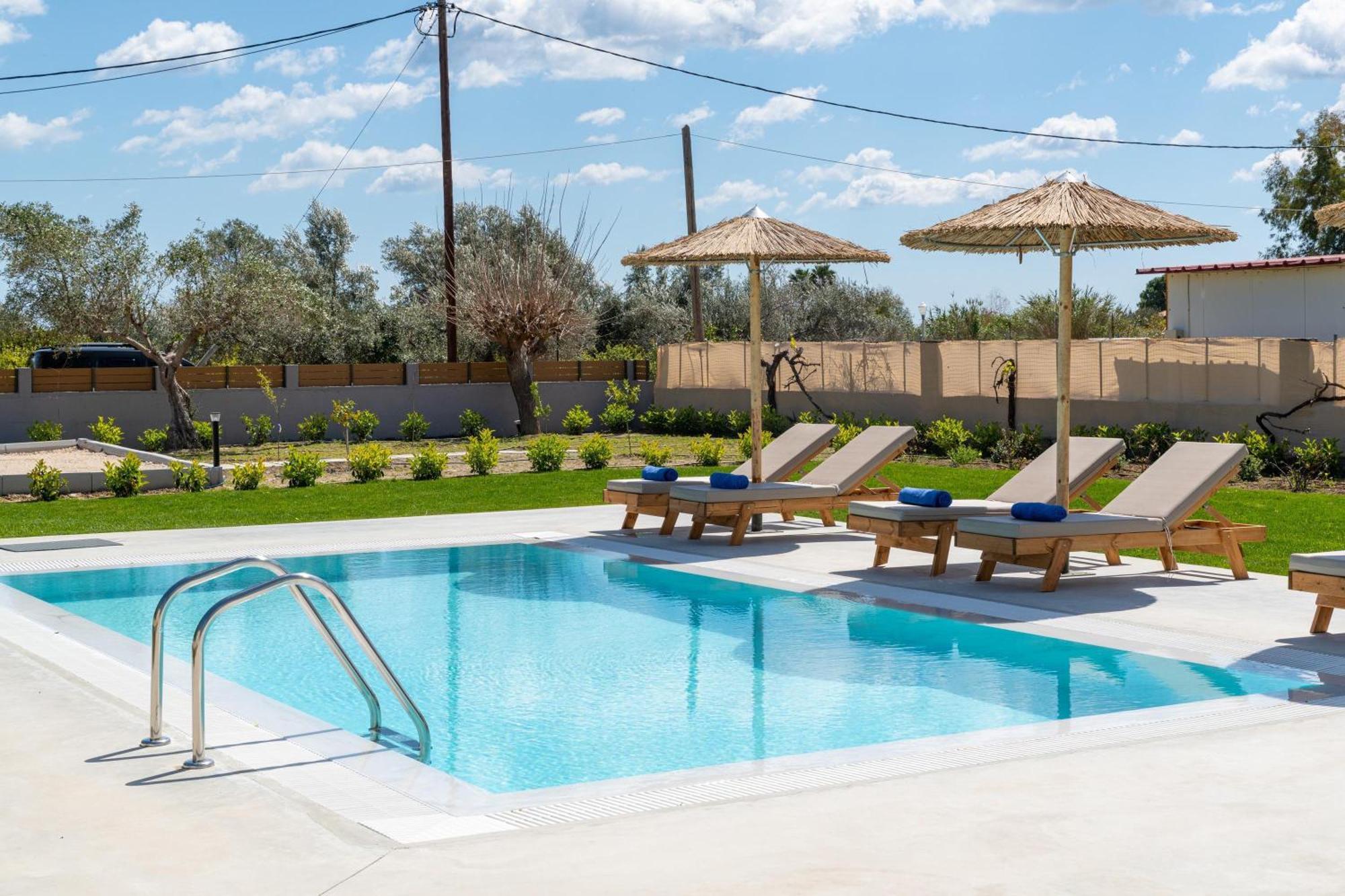 Ethria Pool Villa With Heated Jacuzzi Afantou Exteriör bild